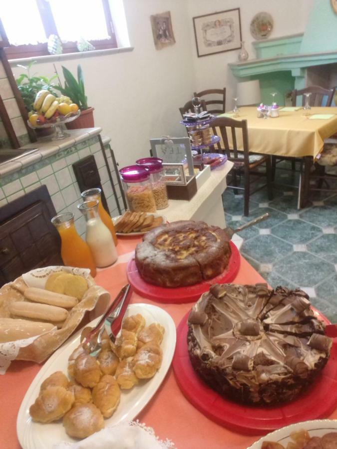 פוני B&B Gennargentu מראה חיצוני תמונה